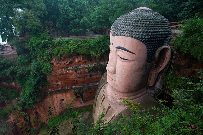 Head of Giant Buddha hides a drainage system