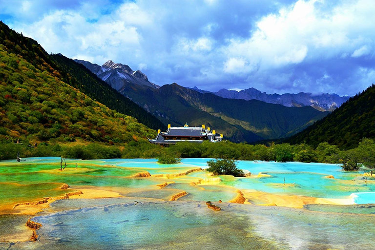 Huanglong Five-Color Ponds