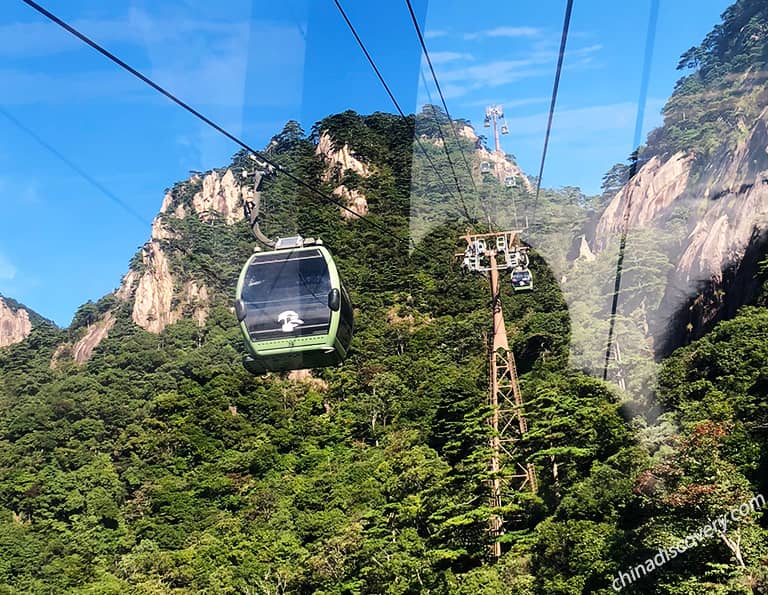 Yungu Cable Car on Mount Huangshan