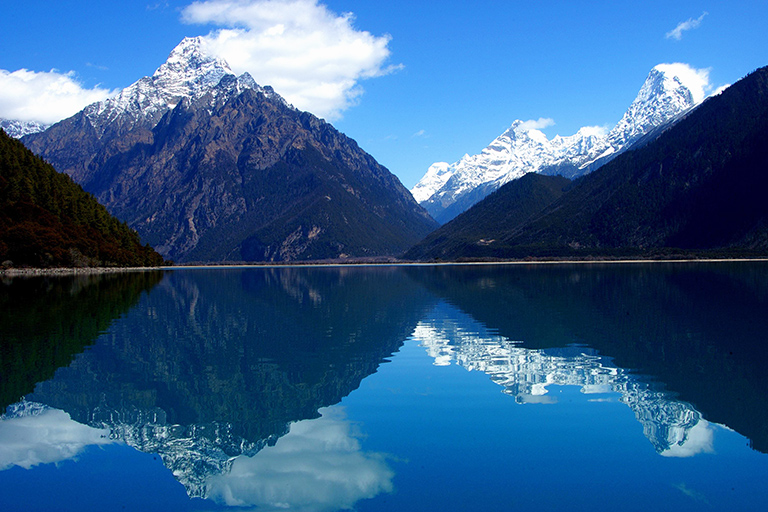 Basumtso lake