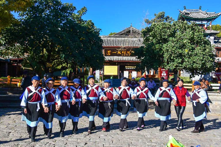 Naxi People Dancing at Sifang Street in Lijiang Old Town