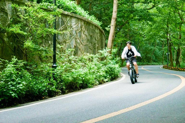 Cool Cycling Experience at Longjing Road