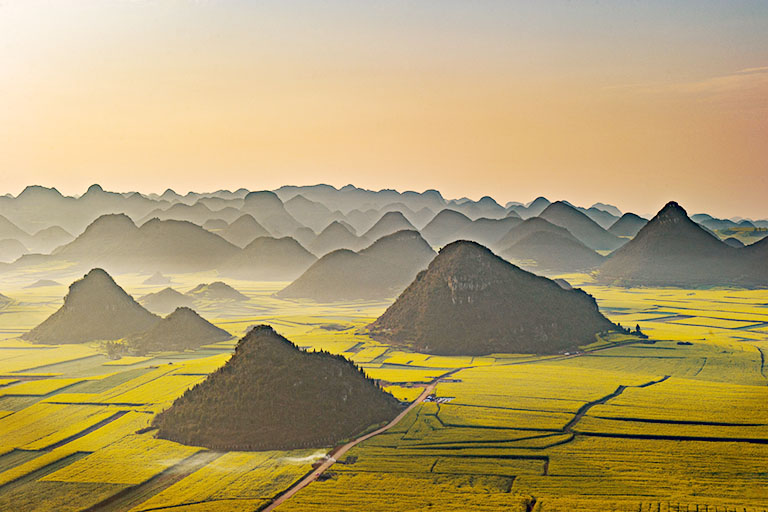 Yunnan Luoping in March of Spring