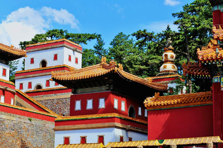 Tibetan Style Buddhist Architectures in Puning Temple