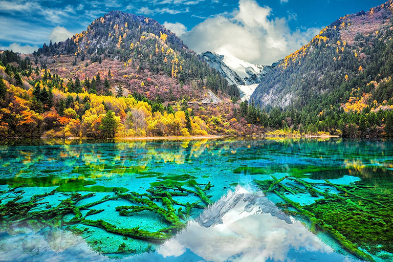 Five-color Lake in Rize Valley (October)