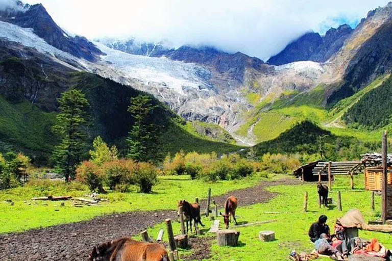 Yubeng Tours