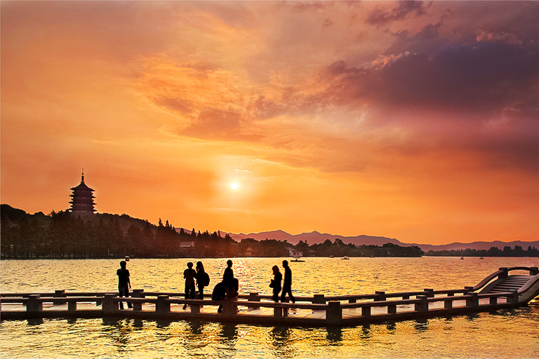 West Lake Sunset at Changqiao Park