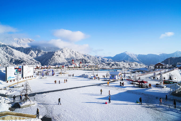 Xiling Snow Mountain Ski Resort