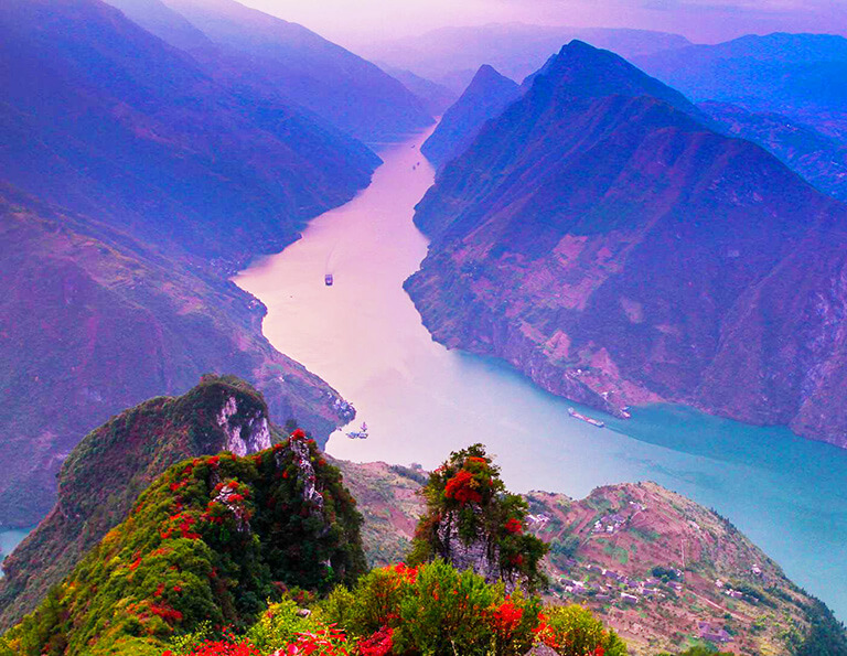 Sailing on Yangtze River in Autumn