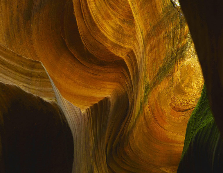 Yucha Grand Canyon - a world of light and shadow